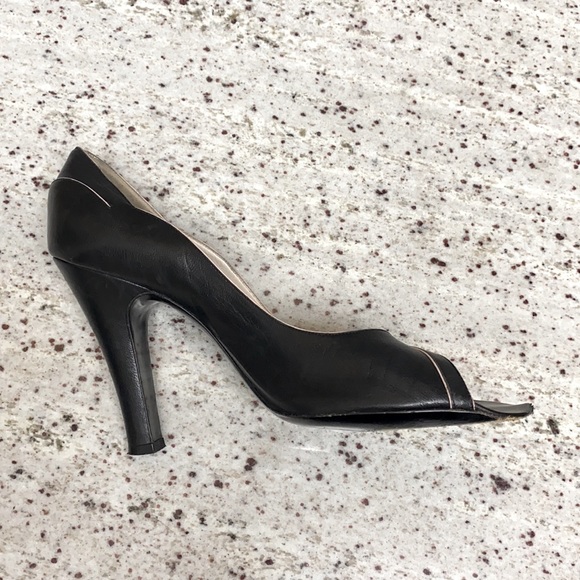 Marc Jacobs Black Open Toe Slip On Leather Heels - Picture 4 of 11